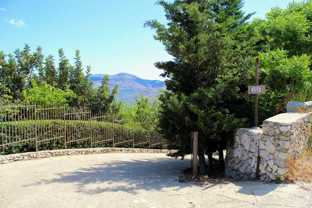 Casale Maddalena Villa Carini Exteriör bild